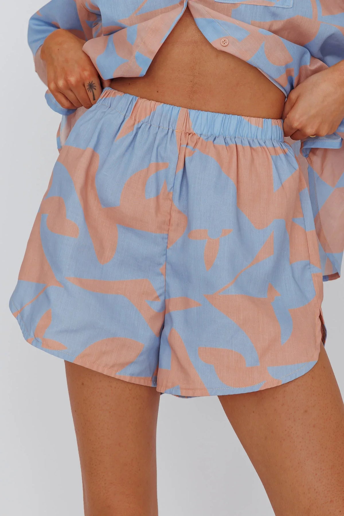 Blue Print Shorts with Elastic Waist